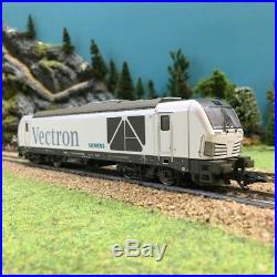 Locomotive BR247 Vectron ép VI digitale son-HO-1/87-TRIX 22281