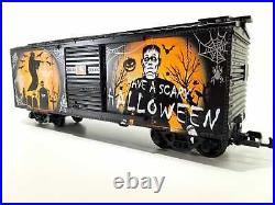 Neuf Droit Arrivée USA Trains Halloween-Wagen (Brille Dans Dim) R19125
